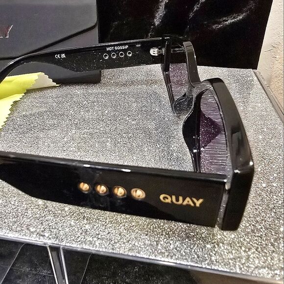 Quay Australia Hot Gossip Sunglasses main image 9